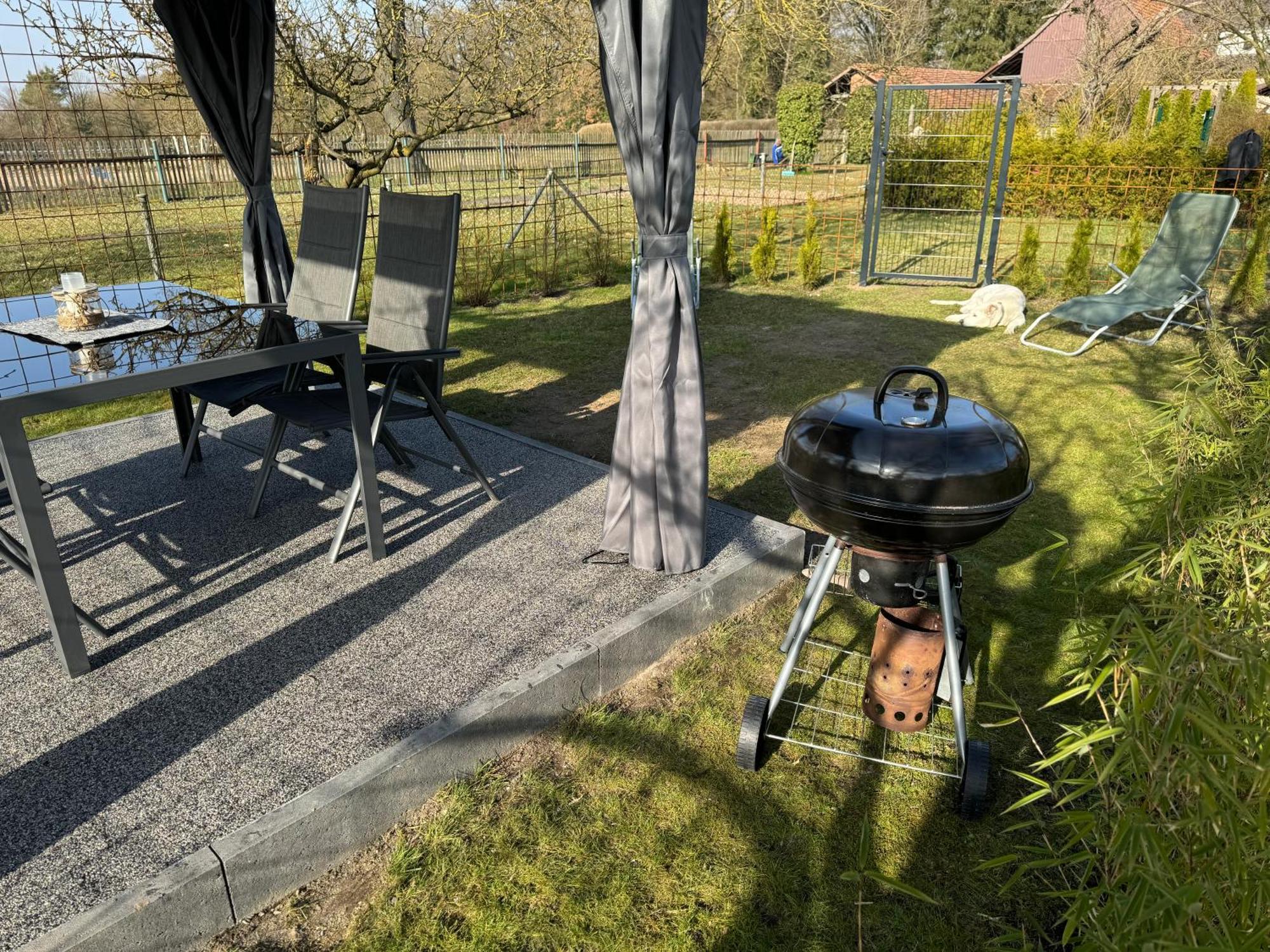 Ferienwohnung Am See Dillich - Eigener Garten - Ruhige Lage - Natur Vor Der Haustuer Borken  Exterior foto